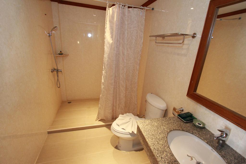 Hua Hin Golf Villa Exterior photo