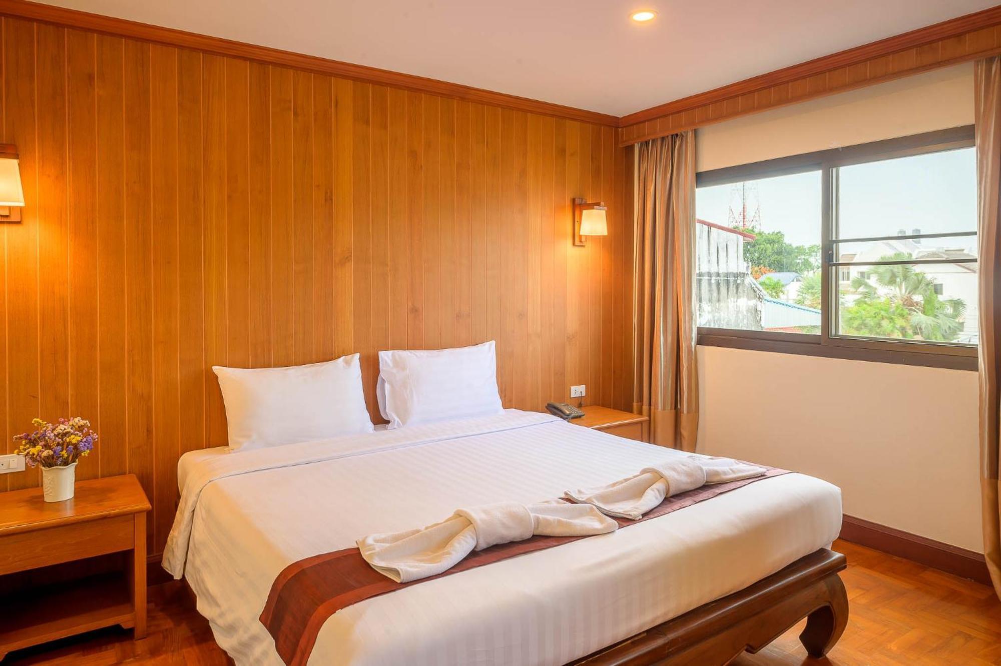 Hua Hin Golf Villa Exterior photo