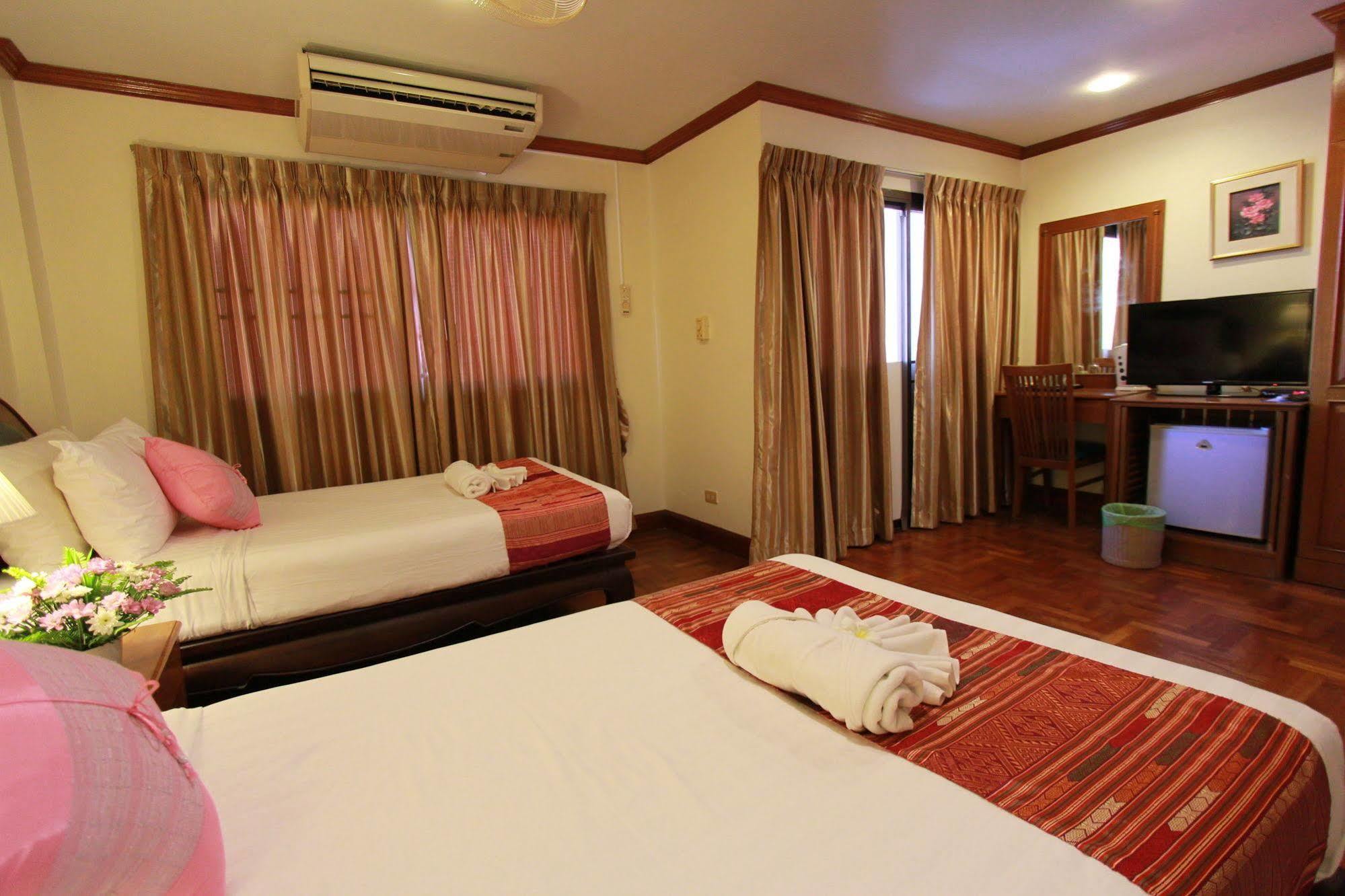 Hua Hin Golf Villa Exterior photo