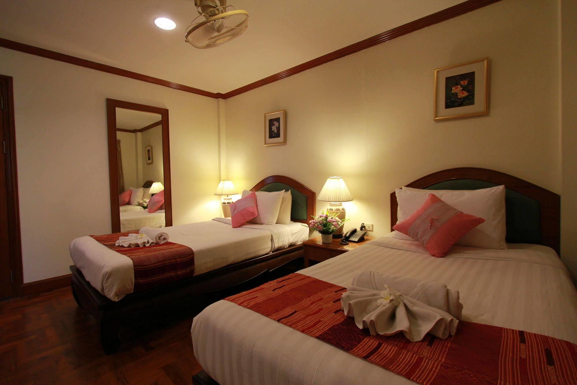 Hua Hin Golf Villa Exterior photo