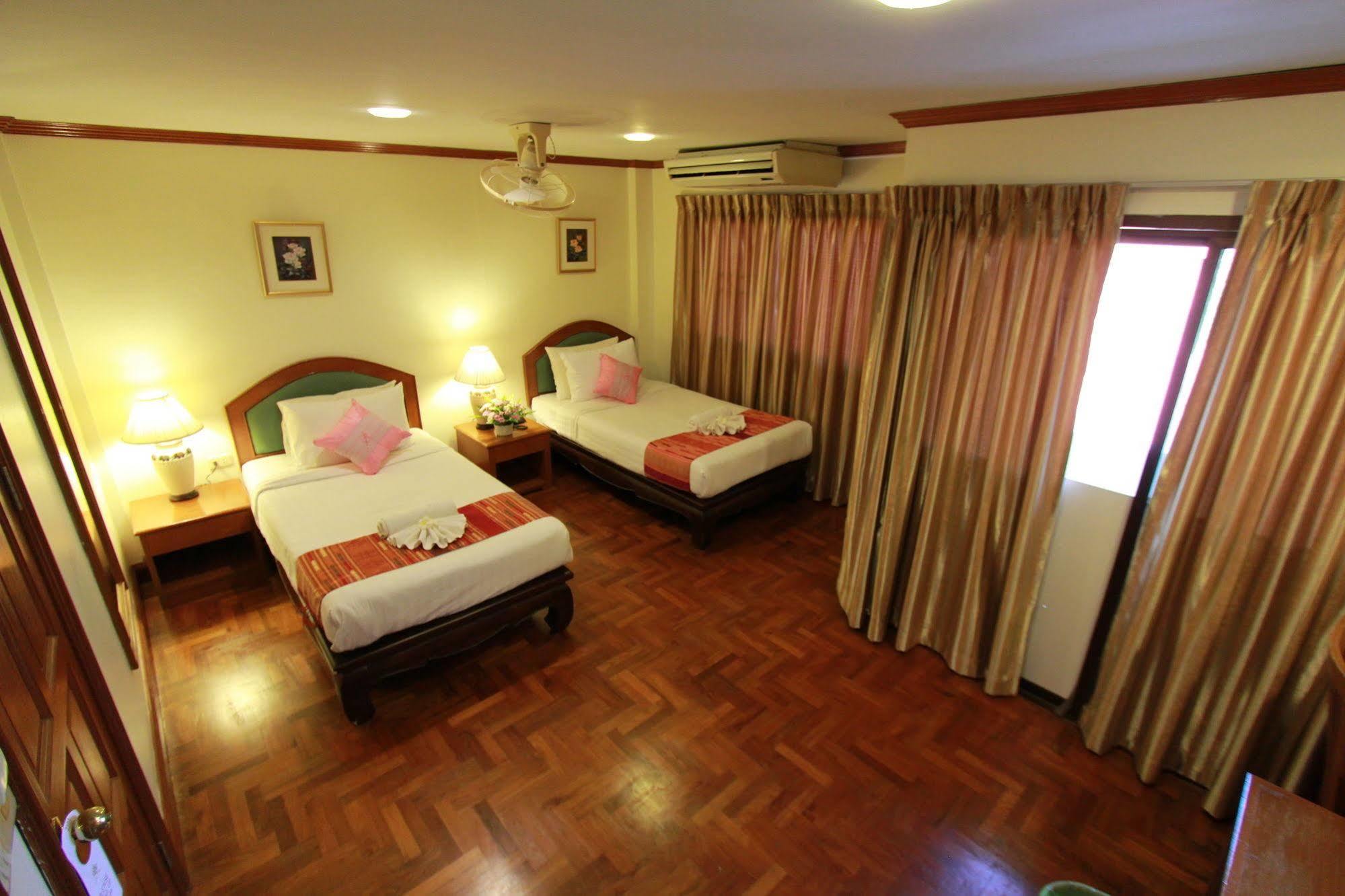 Hua Hin Golf Villa Exterior photo