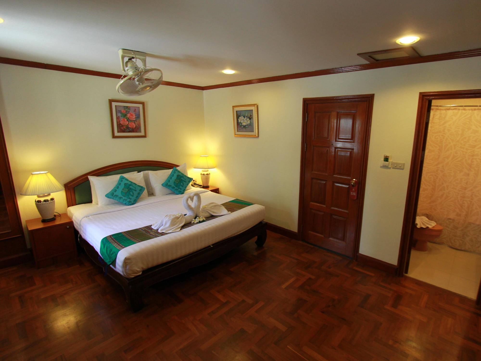 Hua Hin Golf Villa Exterior photo